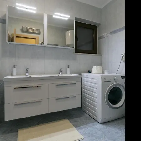 Setemana Apartment Celopeci